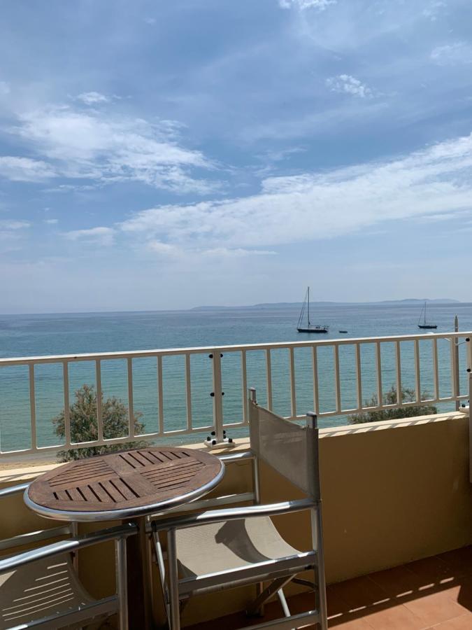 Hotel Beau Rivage Le Lavandou Exteriör bild