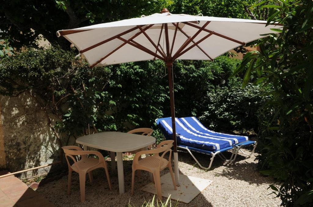 Hotel Beau Rivage Le Lavandou Rum bild