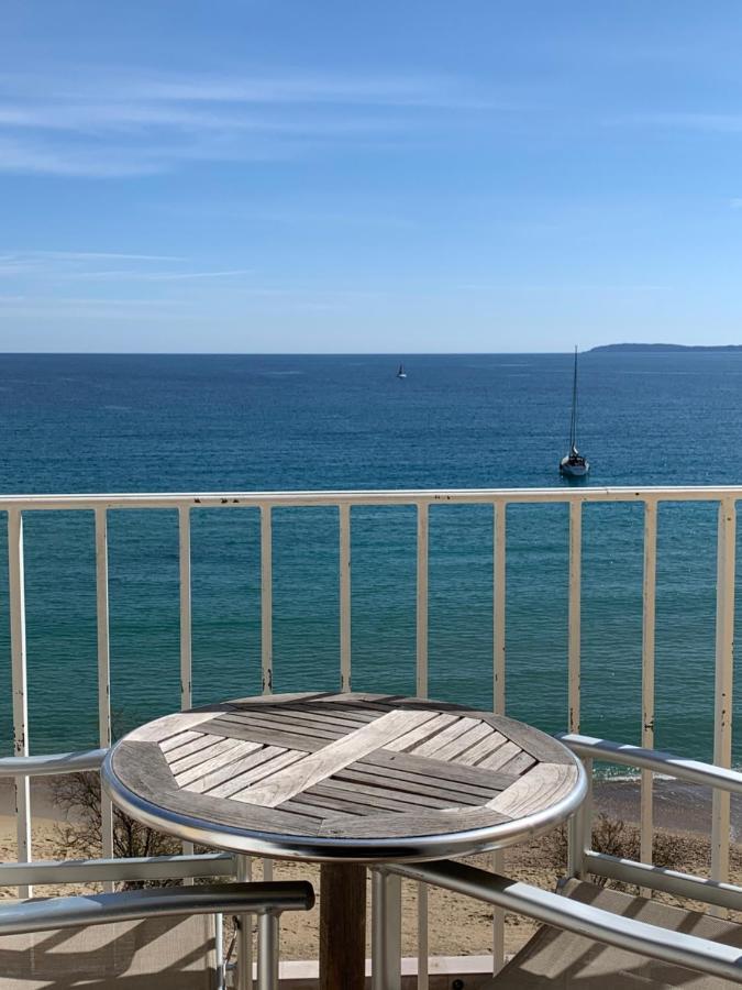 Hotel Beau Rivage Le Lavandou Exteriör bild